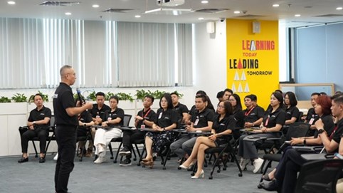 Biến linh hoạt thành sức mạnh quản trị tại ROX Group