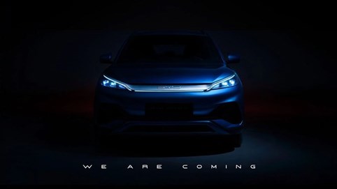 Hãng xe điện Trung Quốc chuẩn bị về Việt Nam vừa lập đỉnh doanh số cao nhất mọi thời đại, liên tục 'phả hơi nóng' vào Tesla