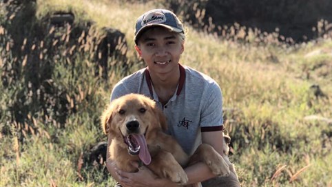 Chàng trai trẻ 9x chia sẻ bí quyết kinh doanh, tậu xe tiền tỷ