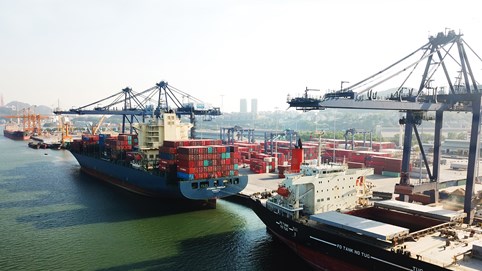 Khi doanh nghiệp tư nhân giải bài toán điểm nghẽn logistics