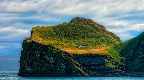 Chủ nhân bí ẩn của ngôi nhà cô đơn nhất thế giới