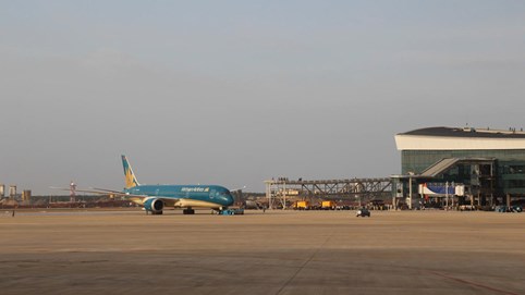 Máy bay Boeing 787 đã hạ cánh an toàn xuống sân bay Long Thành