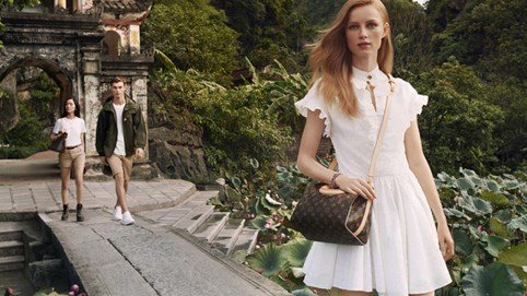 Giới siêu giàu bùng nổ, doanh thu hàng hiệu của Louis Vuitton, Chanel... tại Việt Nam tăng trưởng nhanh chóng