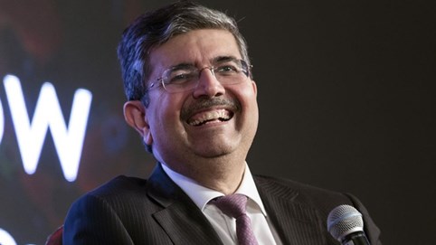 Từ bỏ giấc mơ vì chết hụt, sếp ngân hàng Ấn Độ trở thành tỷ phú USD