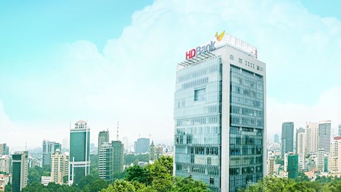 HDBank (HDB) huy động 1.400 tỷ đồng trái phiếu trong 2 ngày, chốt quyền chia cổ tức và thưởng cổ phiếu tổng tỷ lệ gần 30%
