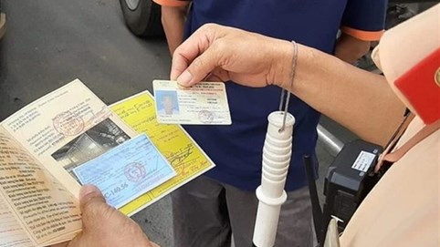 Từ 1/1/2025, thực hiện việc trừ điểm giấy phép lái xe