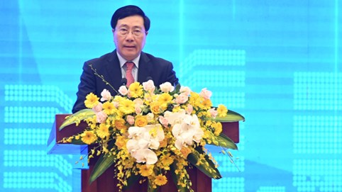 Phó Thủ tướng Thường trực Phạm Bình Minh: Hỗ trợ pháp lý cho doanh nghiệp phải thực chất, hiệu quả, bền vững