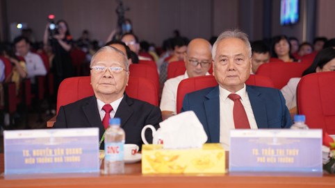 Hội thảo quốc tế bàn giải pháp phát triển kinh tế bền vững trong bối cảnh toàn cầu hóa