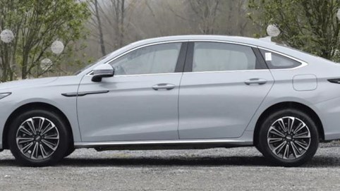 Siêu phẩm sedan "uống" xăng 1 lít/100 km, giá bán mới là điều gây chú ý