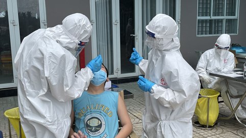 F0 tại nhà được dỡ bỏ cách ly khi đủ 10 ngày điều trị, xét nghiệm âm tính với Covid-19