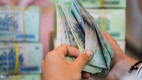 Thấp thỏm chờ thưởng Tết