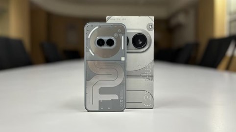 Điện thoại trong suốt từng gây sốt thế giới về Việt Nam: Giá chỉ từ 6 triệu, 