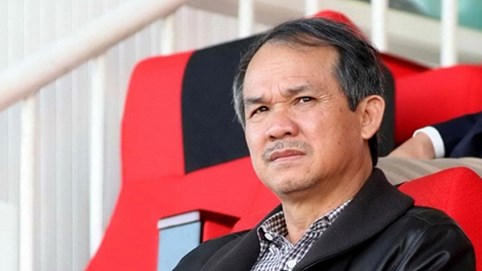 Bầu Đức lại gây “choáng váng” cho cổ đông