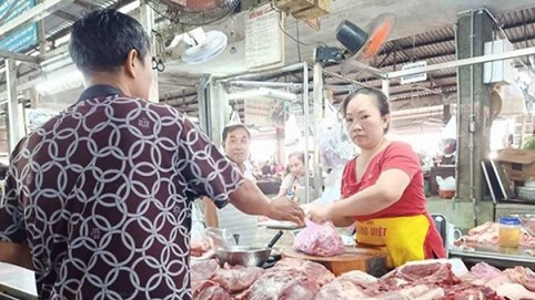 Giá thịt heo tăng sốc, Bộ Nông nghiệp phải kiểm điểm