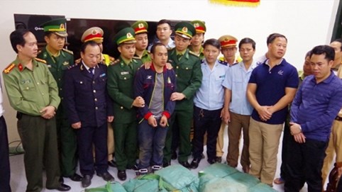 Hà Tĩnh: Bắt đối tượng 9x vận chuyển 294 kg ma túy đá