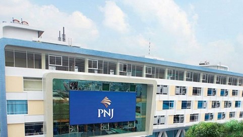 Con gái bà Cao Thị Ngọc Dung ứng cử Hội đồng Quản trị PNJ