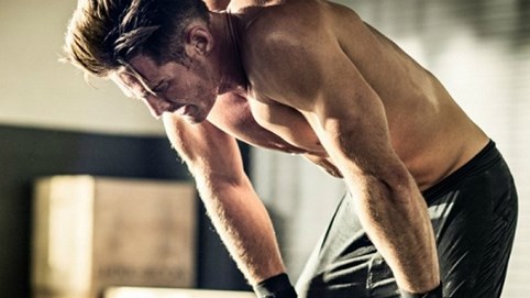 7 thói quen tàn phá sức khỏe nghiêm trọng nếu làm ngay sau khi thức dậy buổi sáng