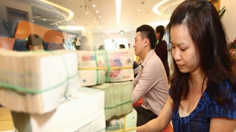 Ai được hưởng lãi suất tiền gửi tiết kiệm 9%/năm?