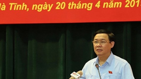 Phó Thủ tướng Vương Đình Huệ tiếp xúc cử tri doanh nghiệp