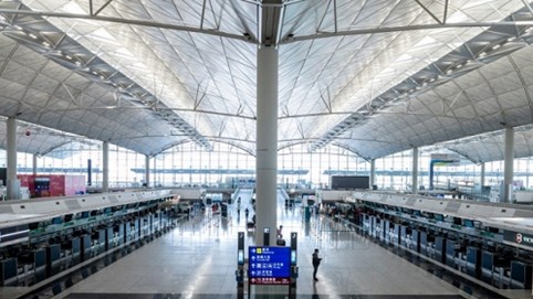 Thiệt hại hơn 300 nghìn tỷ đồng, các sân bay đứng trước nguy cơ trở thành 