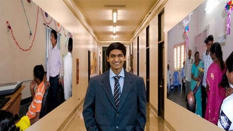 Triệu phú mù ở tuổi 23 khiến vạn người thán phục