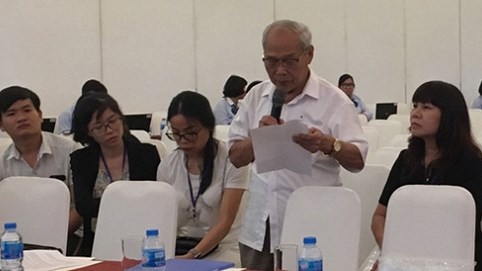 Sóng gió ở gia đình đại gia Tư Hường