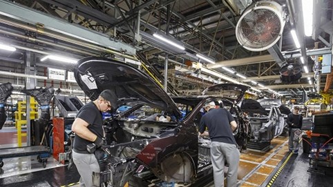 Đối mặt với thử thách kép, nhà máy sản xuất ô tô hàng đầu ở Anh khó tồn tại qua Brexit