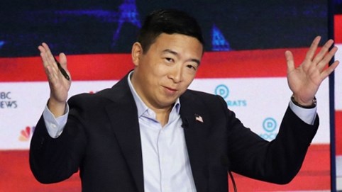 Học được gì từ các ứng viên tranh cử Tổng thống Mỹ 2020: Trang phục phải ăn khớp với tư duy, lời nói và cách thể hiện bản thân