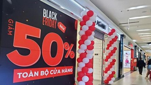 Ngày hội siêu khuyến mãi - Black Friday: Người tiêu dùng được lợi gì?