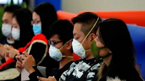 9 người một nhà nhiễm virus Corona khi cùng ăn lẩu