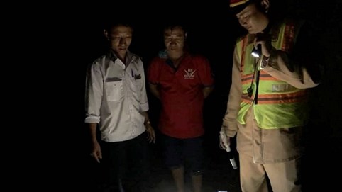 Kon Tum: Thu giữ hơn 340 thực phẩm bẩn trên xe khách Bắc - Nam