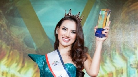 Gia thế ít biết của người đẹp vừa lên ngôi Á hậu Châu Á