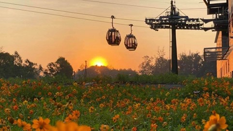 Ngỡ ngàng trước khung cảnh đẹp mê mẩn của khu du lịch Bà Đen những ngày này