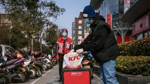 Cách KFC và Pizza Hut sinh tồn trong đại dịch Covid-19