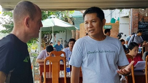 Đứa con làng Phong Nha nối nhịp cầu “trả nợ” rừng xanh