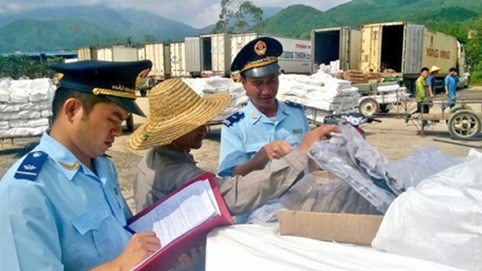 Gian lận xuất xứ Việt Nam ngày càng tinh vi: Hành lang pháp lý chưa theo kịp thực tiễn