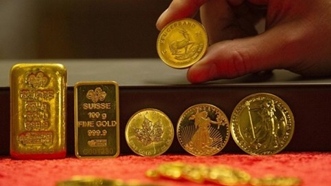 Giá vàng hôm nay 21/7, chạm mốc lịch sử 1.450 USD/ounce