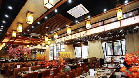 Dấu hiệu giảm tốc của hai 'ông trùm' lẩu nướng, bia tươi