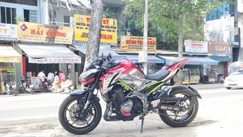 “Bắt cóc” Kawasaki Z900 khoác áo mới siêu ngầu giữa phố Sài Gòn