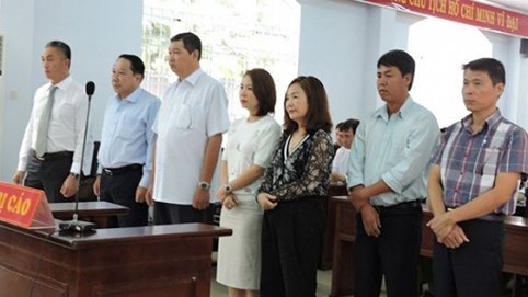 Nguyên Chủ tịch TP Vũng Tàu cùng thuộc cấp hầu tòa vì tiếp tay cho doanh nghiệp sai phạm