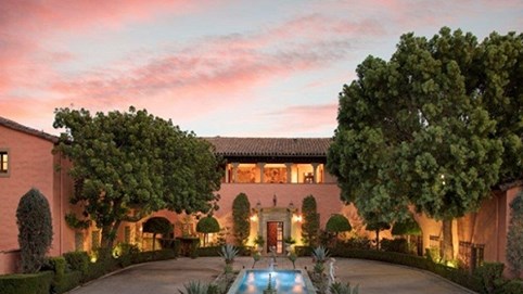 Trong biệt thự 'Bố Già' trị giá 135 triệu USD ở Beverly Hills