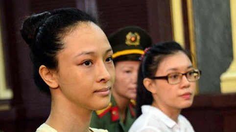 VKS gia hạn 2 tháng để xác minh đơn của nhóm Thùy Dung, Phương Nga