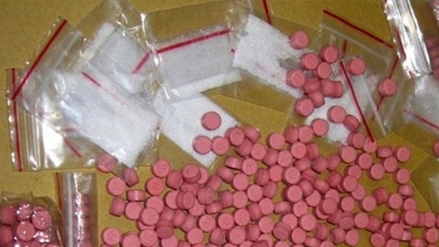 “Phi công trẻ” nhận tội thay cho người tình