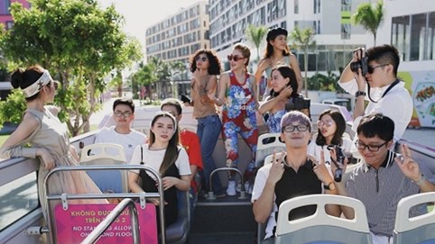 Cocobay Đà Nẵng mở thêm tuyến xe buýt Coco Bus Tour phục vụ du khách