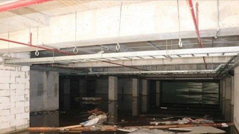 TPHCM: Trung tâm Triển lãm 800 tỷ dở dang, hoang tàn, ai phải chịu trách nhiệm?