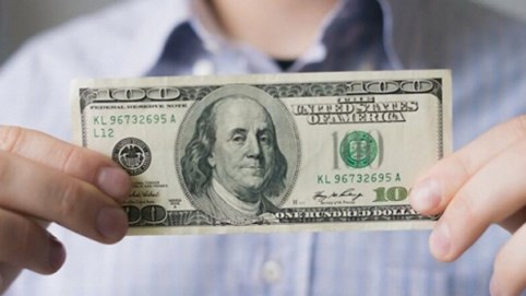 Đổi USD ở đâu để không bị phạt 90 triệu đồng?