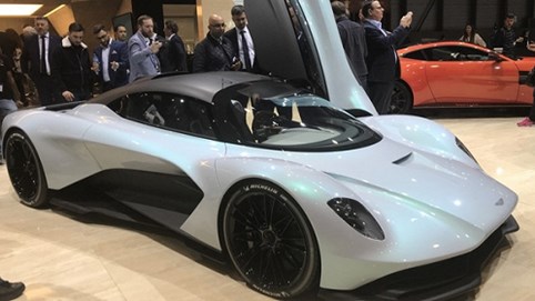 Siêu xe mới nhất của Aston Martin có tên gọi Valhalla, dùng smartphone người dùng làm hệ thống giải trí