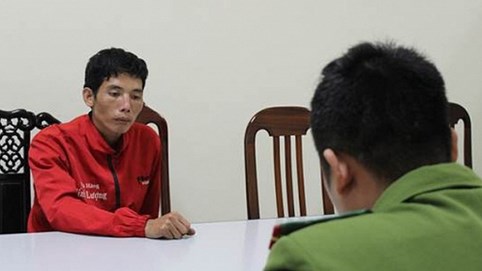 Đối tượng mang vẻ mặt ủ dột, hốc hác trong đám tang nữ sinh giao gà là ai?