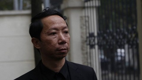 Vụ Trường Gateway: 'Con tôi chết còn quá nhiều uẩn khúc'