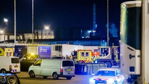 Tiếp tục phát hiện người nhập cư vào Anh trong container lạnh